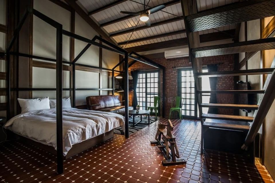 台南玩聚安平 | 6-8人老宅樓中樓、桌遊/自行車使用-1