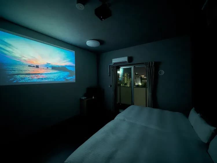 スーペリア:EPSONホームプロジェクター使用イメージ