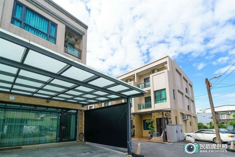 金朵民宿 | 房內溜滑梯、球池-5