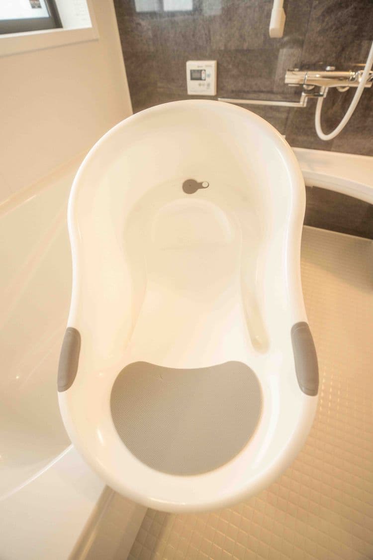 White Terrace D seaview terrace Private house/ 5 room 2 bath full kitchen living room NETFLIX/BBQ/MAX 10 ppl/English OK-18