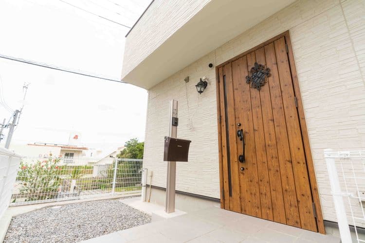 White Terrace D seaview terrace Private house/ 5 room 2 bath full kitchen living room NETFLIX/BBQ/MAX 10 ppl/English OK-17