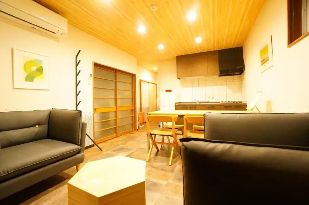 岐阜縣-紅葉 高山|飛驒宮川朝市步行6分/近高山昭和館&吉島家住宅