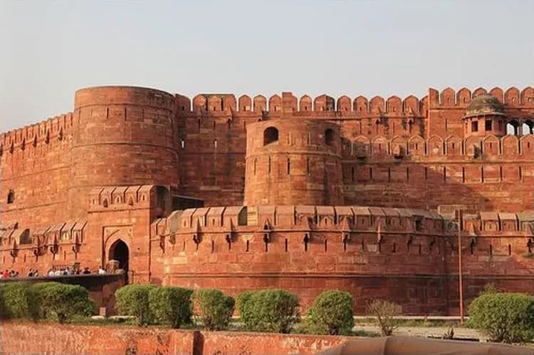 【五星印度、雙飛金三角】泰姬瑪哈陵、恆河日出遊船、佳普爾琥珀堡、水宮阿格拉堡八日-8