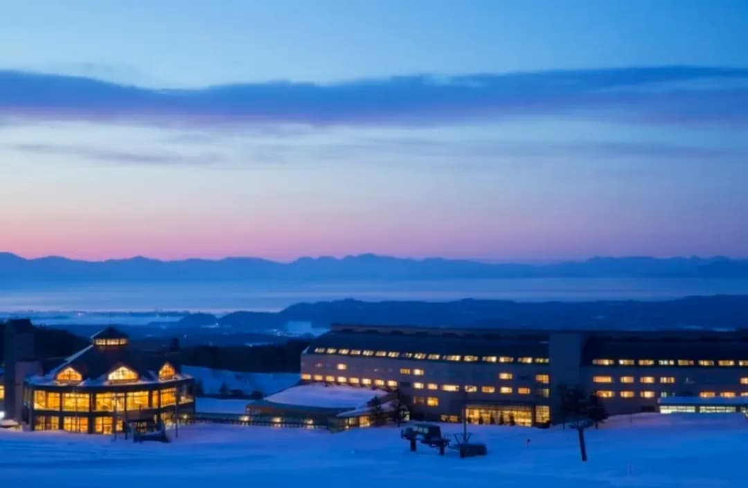 福島縣-【星野集團】磐梯山溫泉飯店|磐梯町站開車15分/磐梯町站免費接送