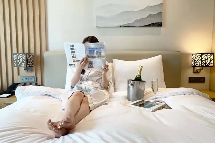 Room service - dining