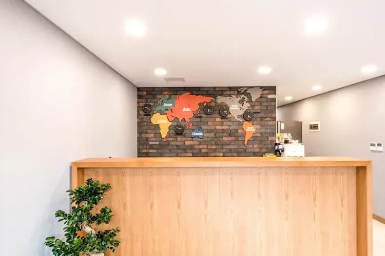 Check-in/check-out kiosk