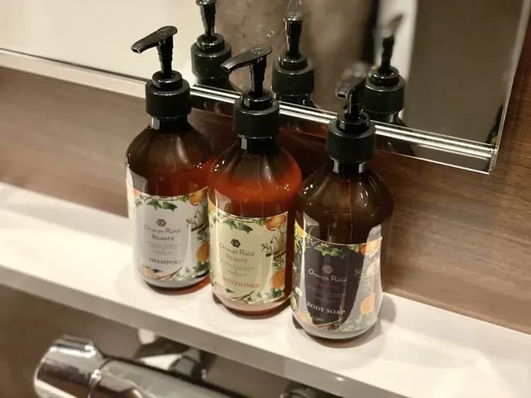 Bathroom amenities