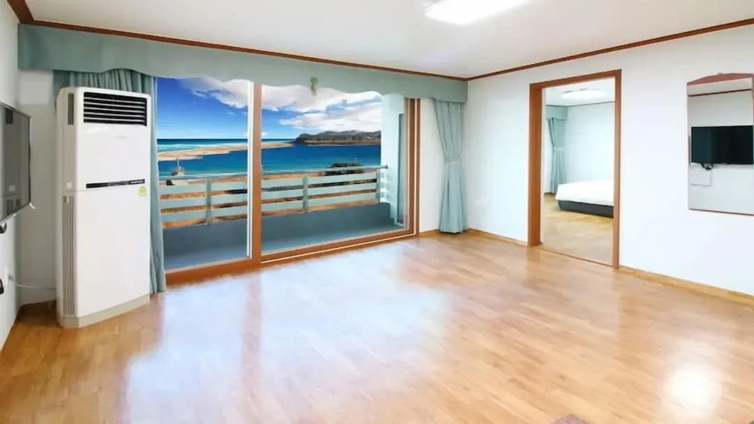 Gangwon-do-Yangyang Beach Condo