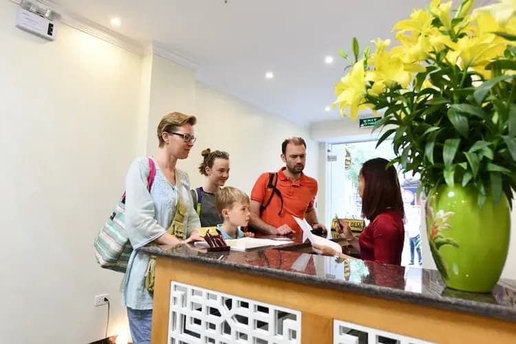 Check-in/check-out kiosk