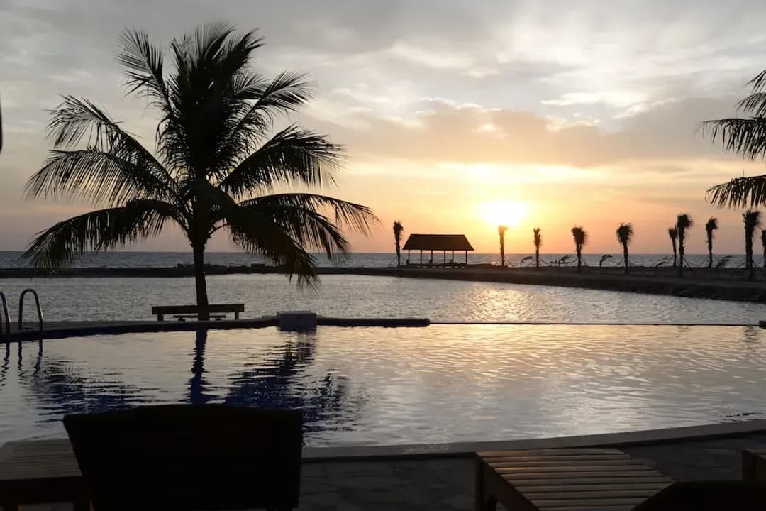 堅江省-芒果海灘渡假村