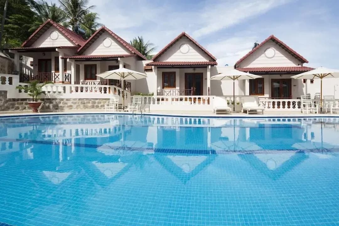 堅江省-Hong Bin Bungalow Resort