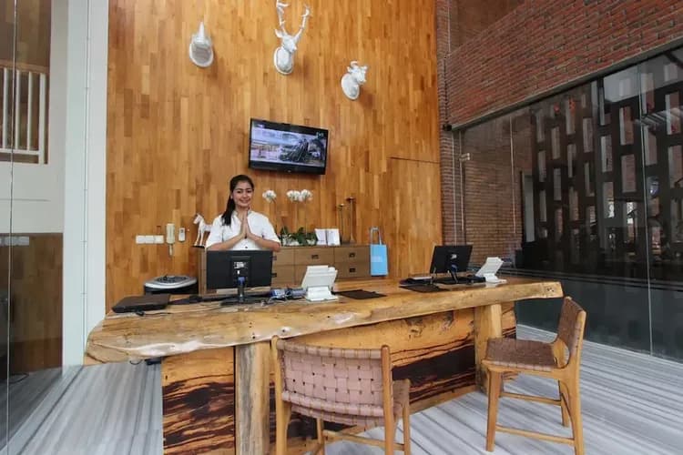 Check-in/check-out kiosk