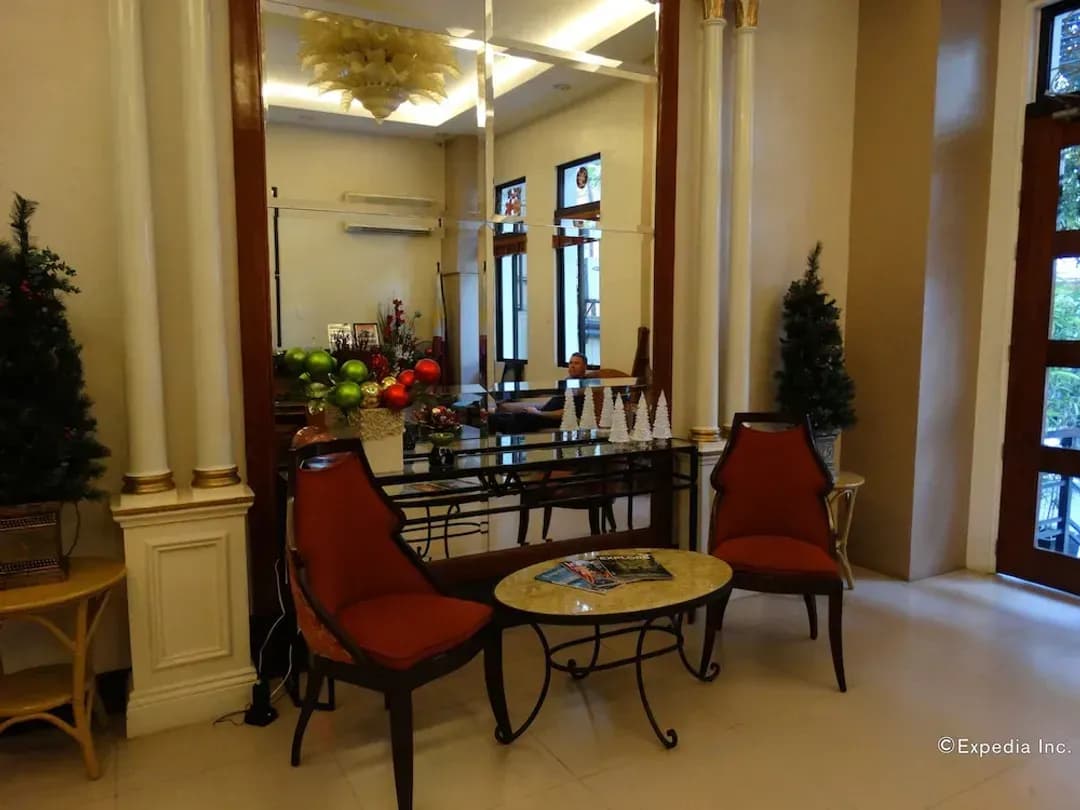 Metro Manila-The Windy Ridge Hotel Manila