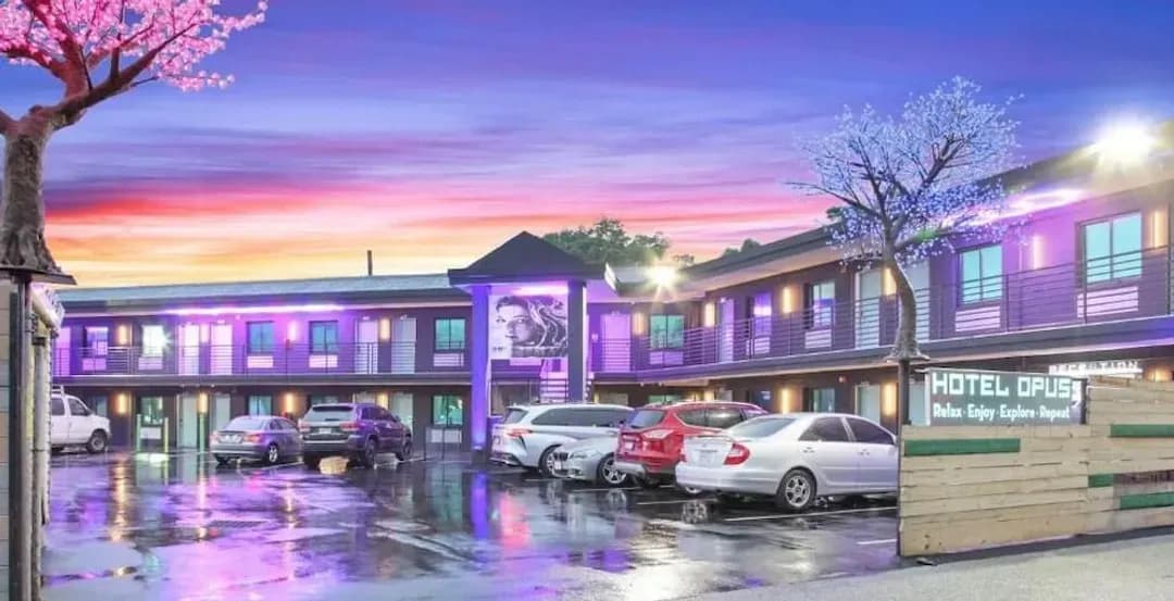 New York City-Hotel Opus Bronx