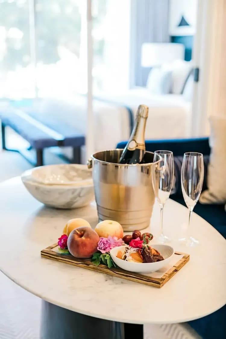 Room service - dining