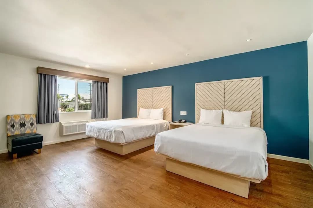 洛杉磯郡-甘迺迪機場潮流飯店