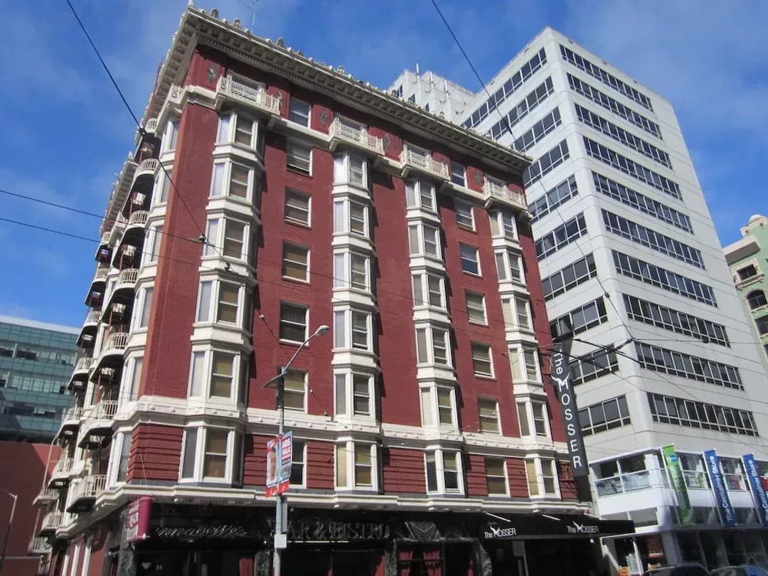 샌프란시스코의 도시와 카운티-더 모서