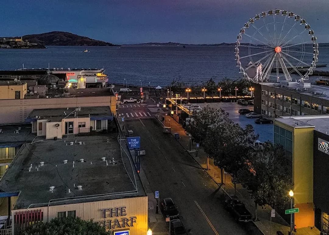 샌프란시스코의 도시와 카운티-와프 인