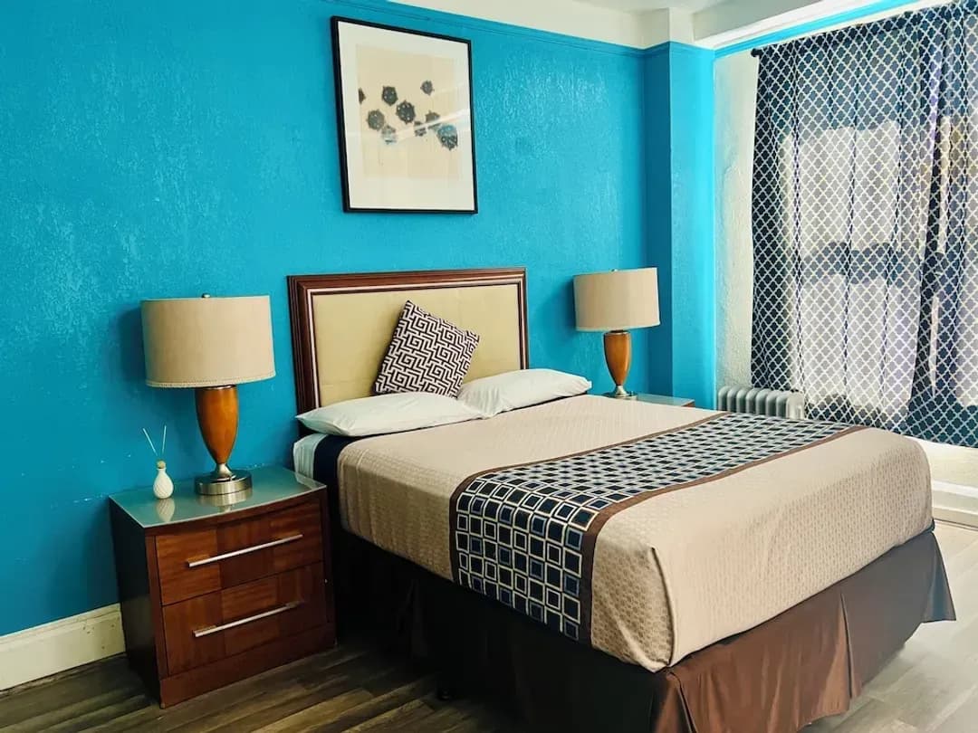 샌프란시스코의 도시와 카운티-애드미럴 호텔