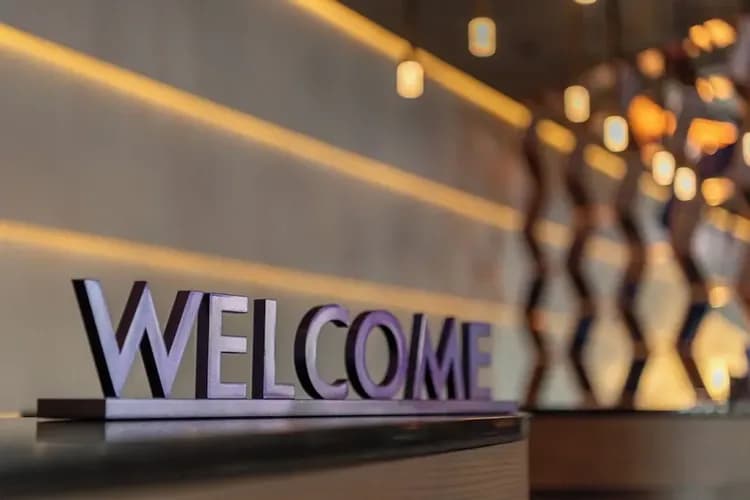 Check-in/check-out kiosk