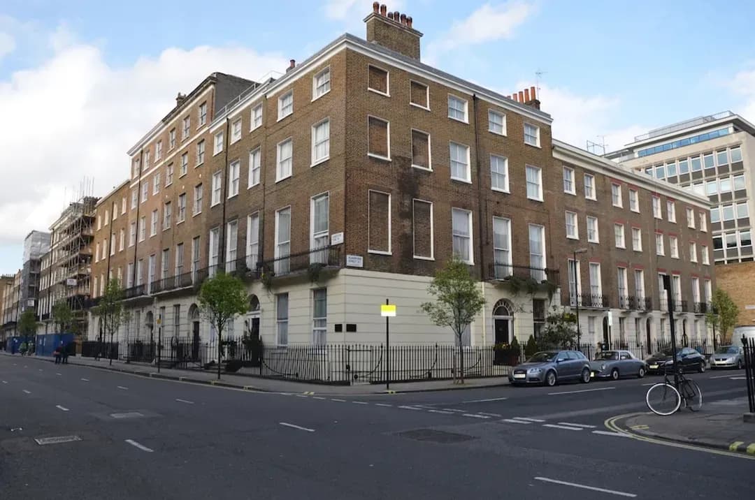 大倫敦區-琥珀法義公寓式客房飯店