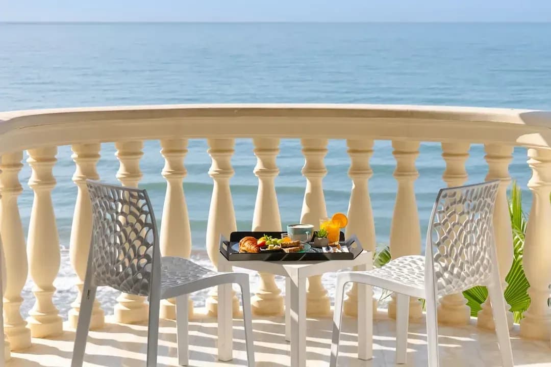 加泰隆尼亞-URH 錫切斯海灘酒店