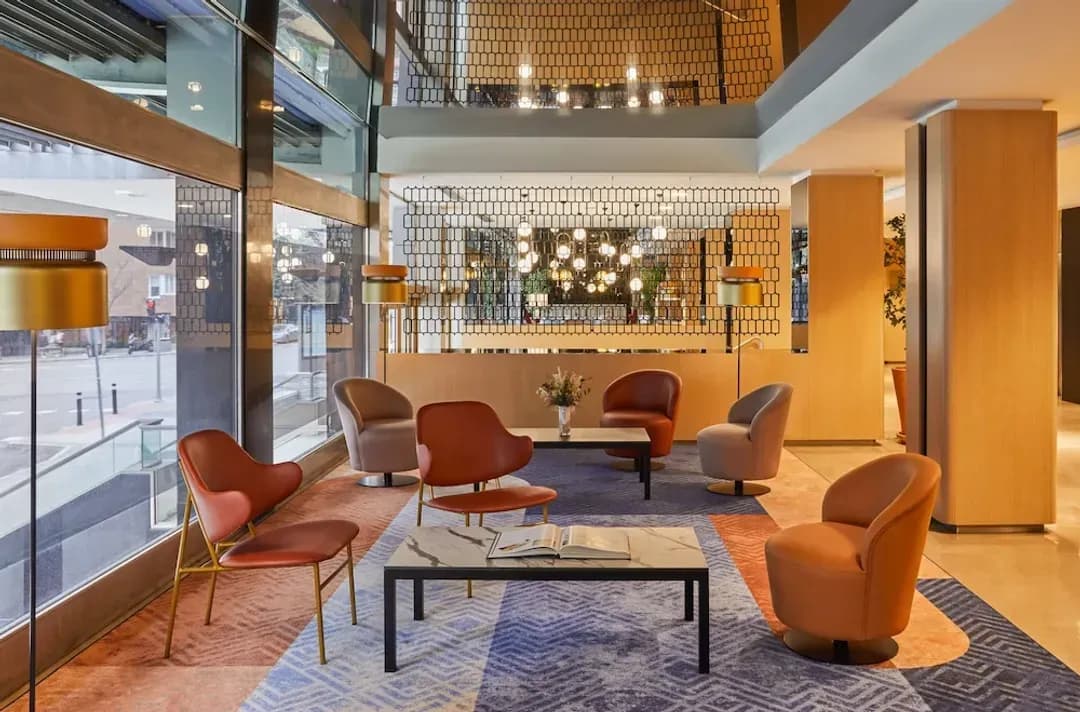 馬德里-馬德里皇冠假日中心 Retiro IHG 旗下飯店