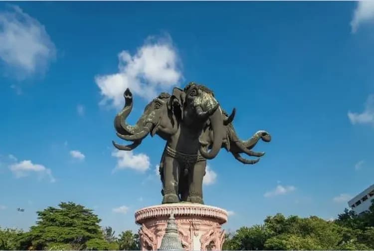 【曼谷精選集】暹羅古城小象飯糰、大皇宮遊嘟嘟車、米其林餐車巴士、泰式風情水上市場四日-9