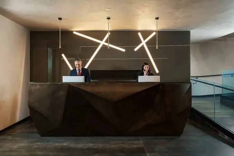 Check-in/check-out kiosk