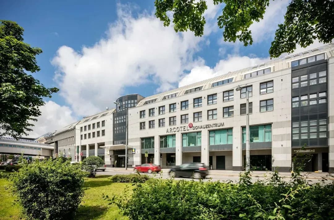 비엔나-아르코텔 도나우젠트룸