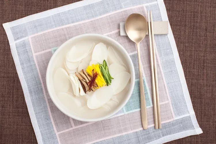 新年湯(此為示意圖,實際提供餐點依現場為主。)