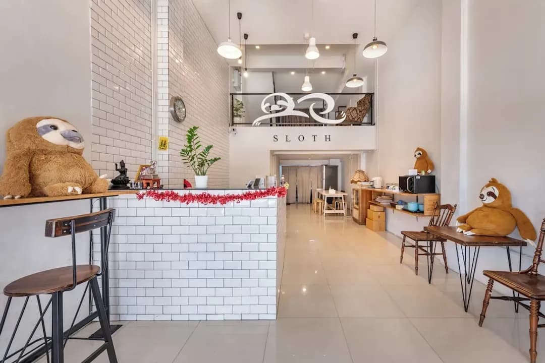 Bangkok-Sloth Hostel Don Mueang
