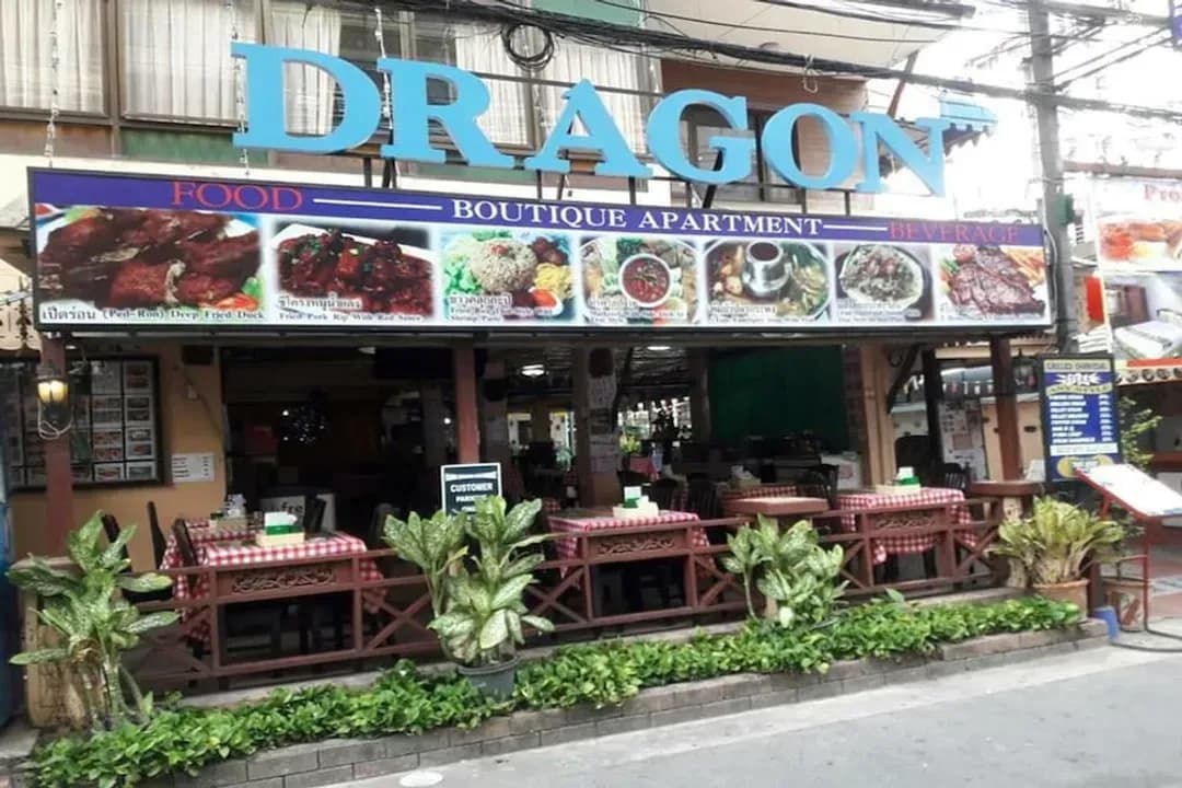 春武里府-龍服務式公寓