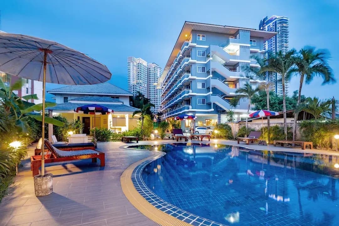 春武里府-TYCOON PLACE GARDEN