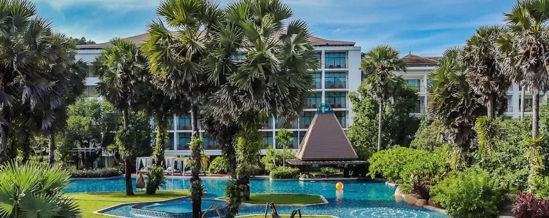 Phuket-Naithonburi Beach Resort