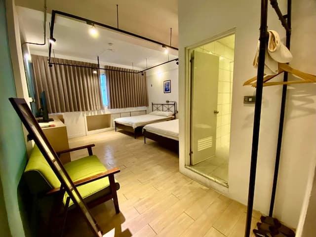 Let's Go Homestay-Quadruple Room-5