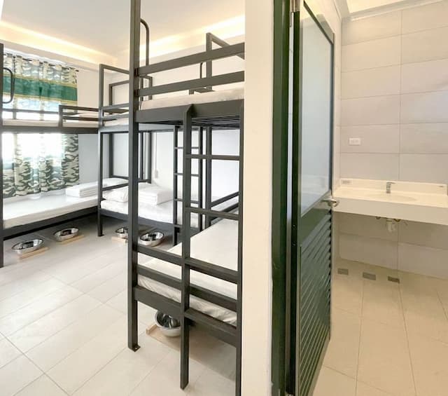 Hunan Highland Barracks Homestay l Camping-6 person bunk beds with bathroom-2