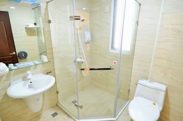 京棧興盛民宿|近市區交通方便-雙床兩人房-5