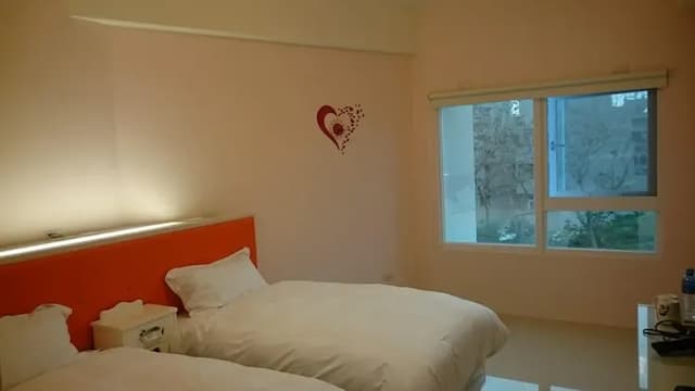 京棧興盛民宿|近市區交通方便-雙床兩人房-4