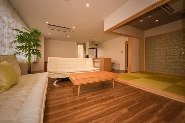 Ryo-an 2-3rd floor charter ★ 5 minutes walk from Otaru station / up to 4 people Basic charge / Relax in the large living room. Ryoan-3