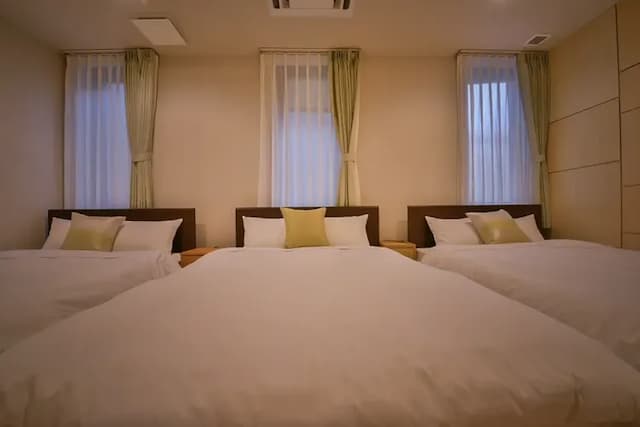 Ryo-an 4-1st floor charter ★ 5 minutes walk from Otaru station / up to 4 people Basic charge / Relax in the large living room. Ryoan-8