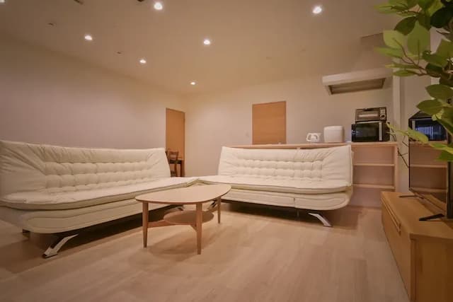 Ryo-an 4-1st floor charter ★ 5 minutes walk from Otaru station / up to 4 people Basic charge / Relax in the large living room. Ryoan-9