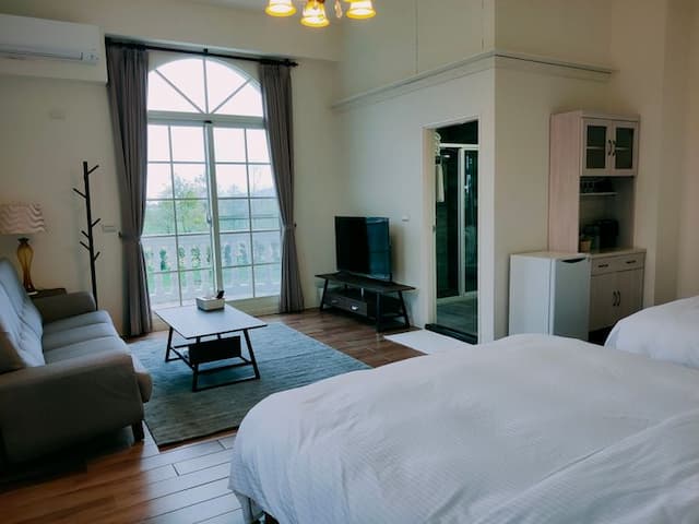 GuZhu ShiYuan-Quadruple Room with View-6