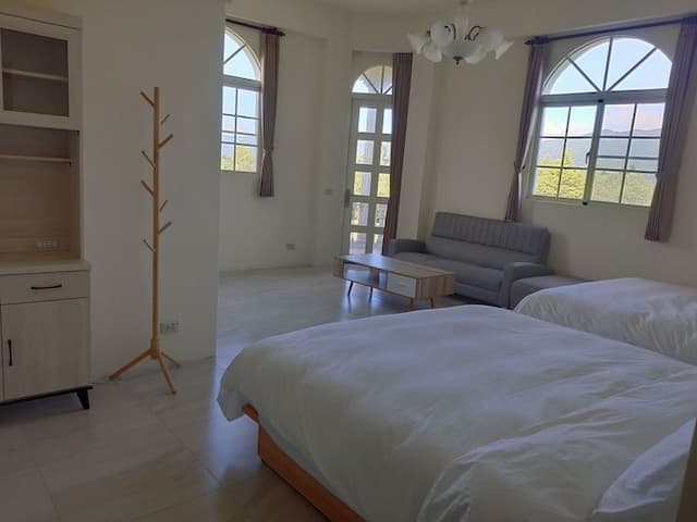 GuZhu ShiYuan-Quadruple Room with View-1