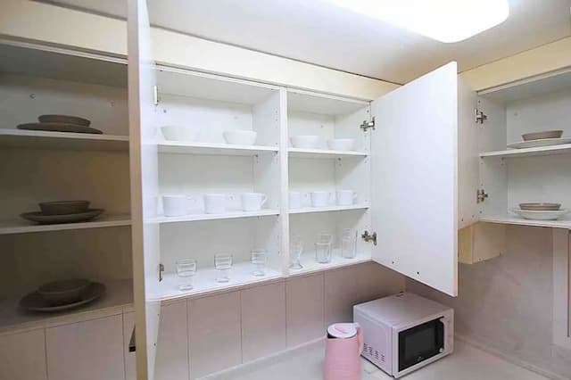 Chan &Suji IV(6 minutes walk to the train station)-7-11 People *This is a semi-underground room*-9