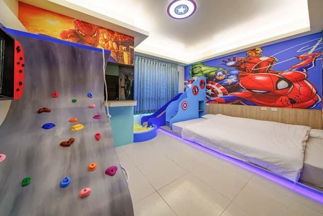 金朵民宿 | 房內溜滑梯、球池-蜘蛛人四人房-2