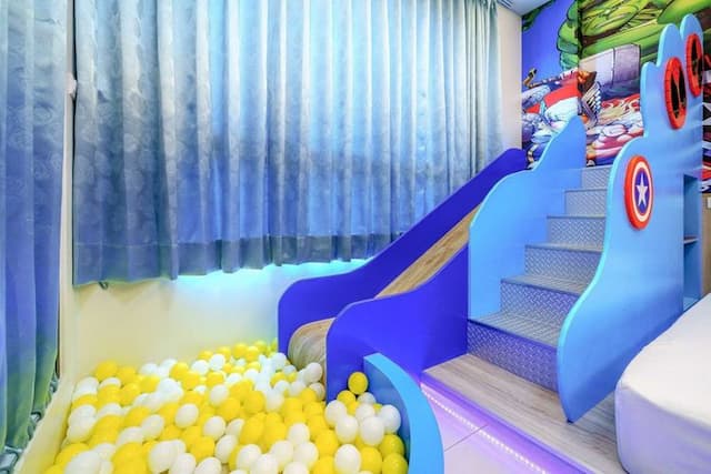 金朵民宿 | 房內溜滑梯、球池-蜘蛛人四人房-4