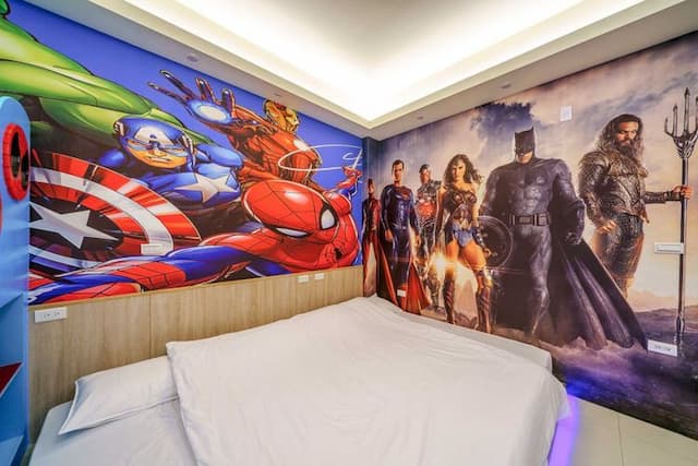 金朵民宿 | 房內溜滑梯、球池-蜘蛛人四人房-6