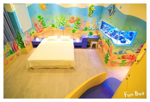 高雄FunBus溜滑梯親子民宿-徜徉海底房-2