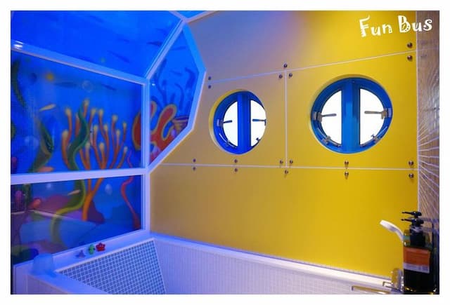 高雄FunBus溜滑梯親子民宿-徜徉海底房-5